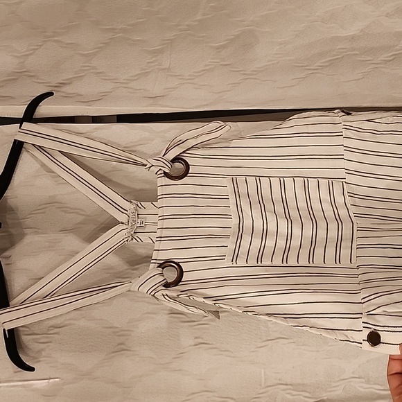 Small White Romper - Picture 3 of 5